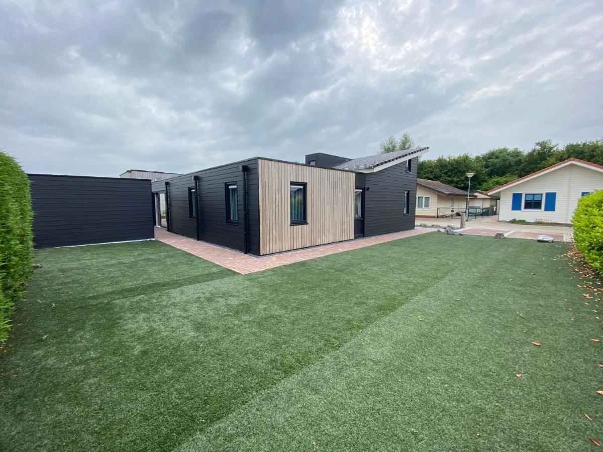 Maison Jolie Sint Annaland Exteriör bild